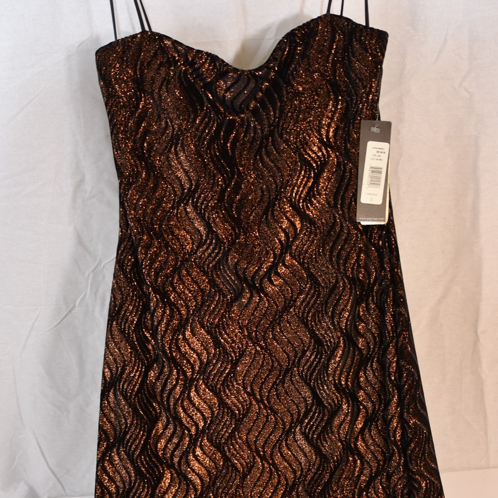 WOMENS EVENING GOWN NEW FROM DILLARDS WITH TAGS